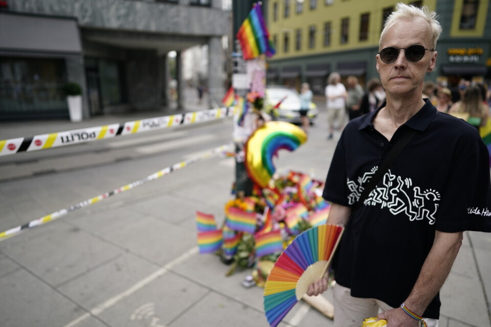 Roy på platsen där två personer sköts och ett 20-tal skadades in en skjutning i Oslo natten till lördagen.