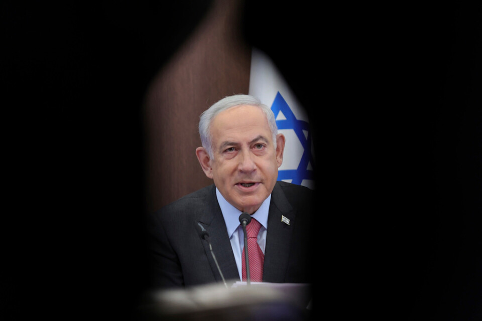 Israels premiärminister Benjamin Netanyahu ställs inför omfattande protester som även har nått de militära leden i landet.
