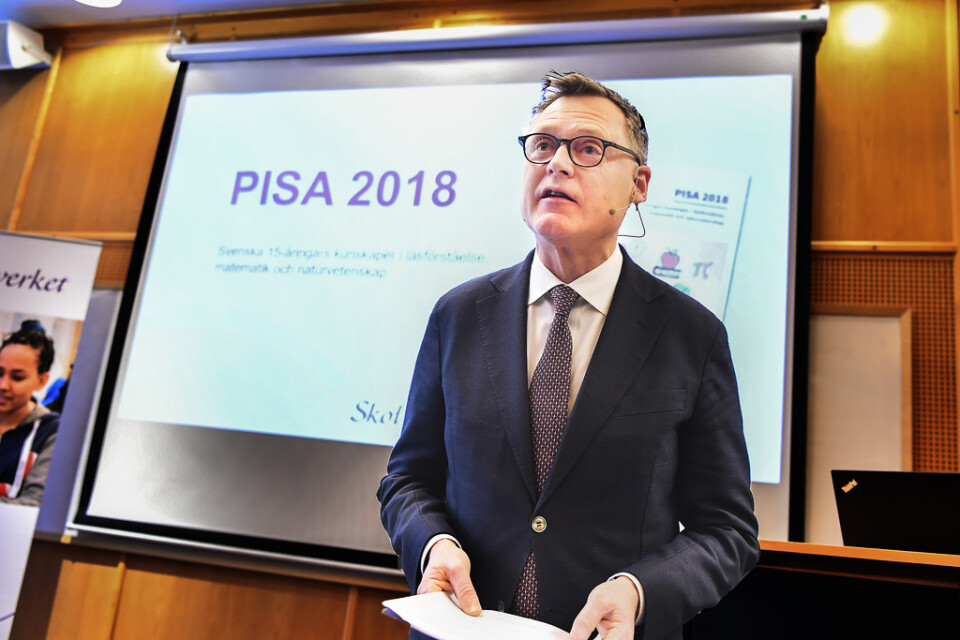 Skolverkets genrealdirektör Peter Fredriksson presenterar Pissarapporten.