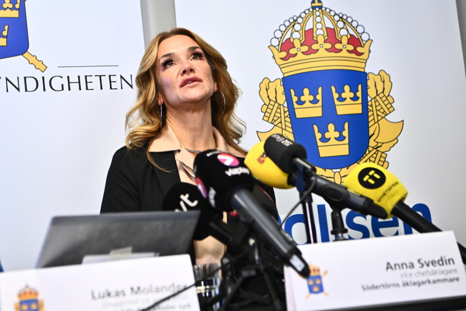 Åklagare Anna Svedin presenterar åtalet gällande mordet på tolvåriga Adriana vid en pressträff i oktober 2022. Arkivbild.
