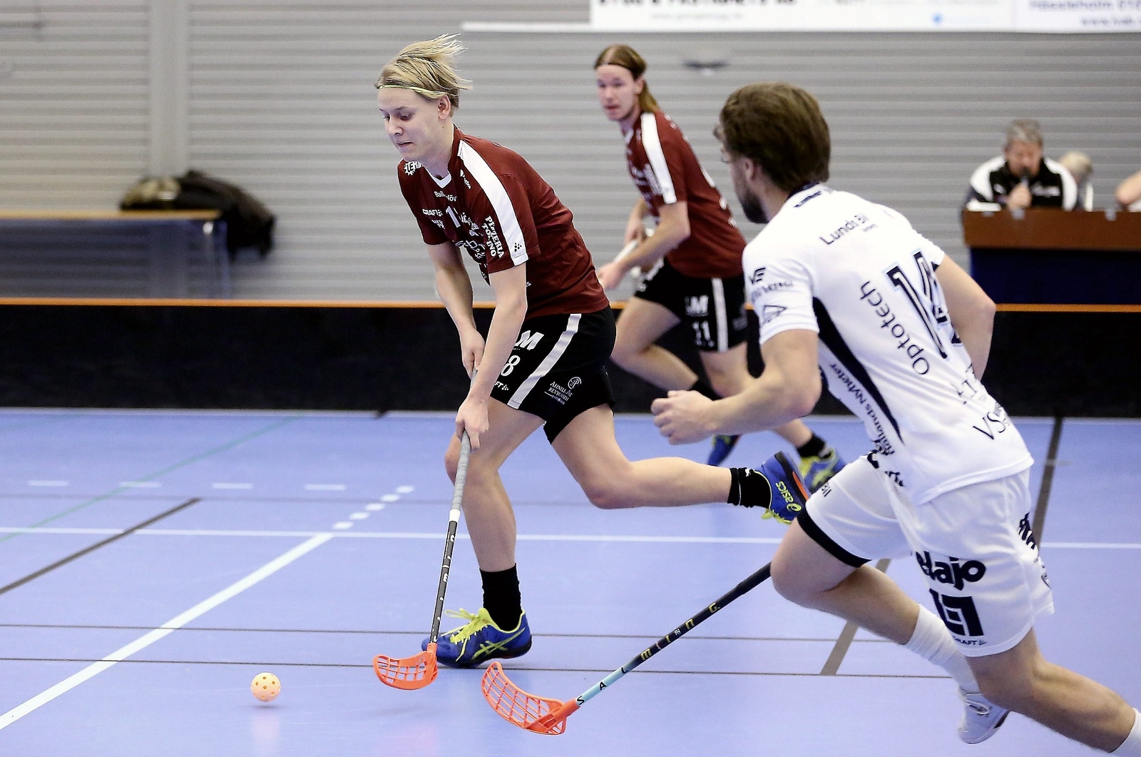 Lukas Björkheim såg till att Röke kröp närmare när han satte 3-4 i inledningen av den tredje perioden. Foto: Stefan Sandström