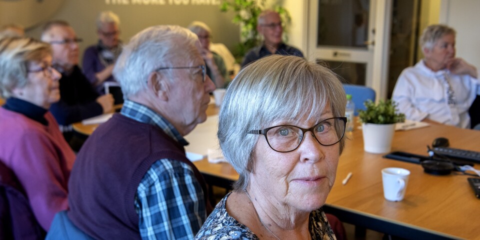 Seniorer lär smartphoneBirgitta Ericsson, kamratcirkelledare SPF Seniorerna i Olofströmsbygden