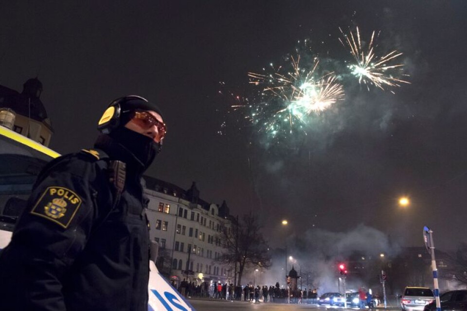 Många poliser var i tjänst vid nyårsfirandet på Möllevångstorget i Malmö.