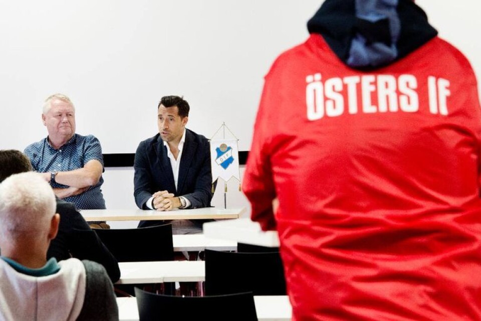 Martin Jonasson och Matias Concha på presskonferensen.
