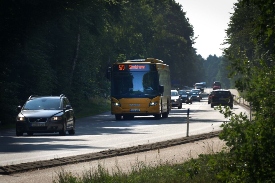 Linje 570 mellan Ystad och Simrishamn är en av de linjerna som har drabbats hårt av inställda turer på grund av personalbrist.