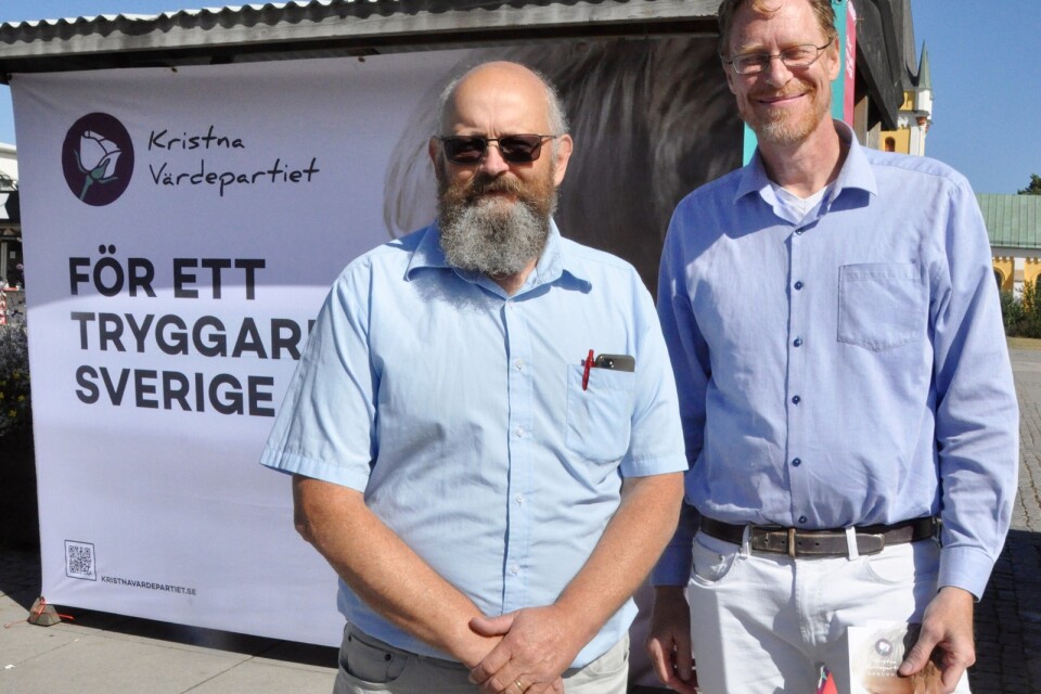 Mikael Almqvist tillsammans med Mats Selander, partiledare för Kristna Värdepartiet.