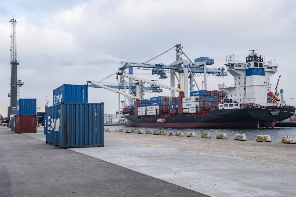 Containerfartyget Godafoss vid kaj i hamnen i Helsingborg. Helsingborgs hamn är Sveriges näst största containerhamn. Arkivbild.