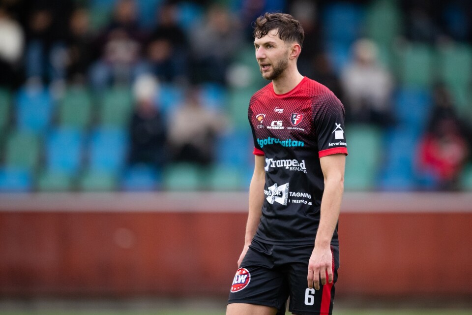 Alibek Aliev lämnar FC Trollhättan för Östers IF.