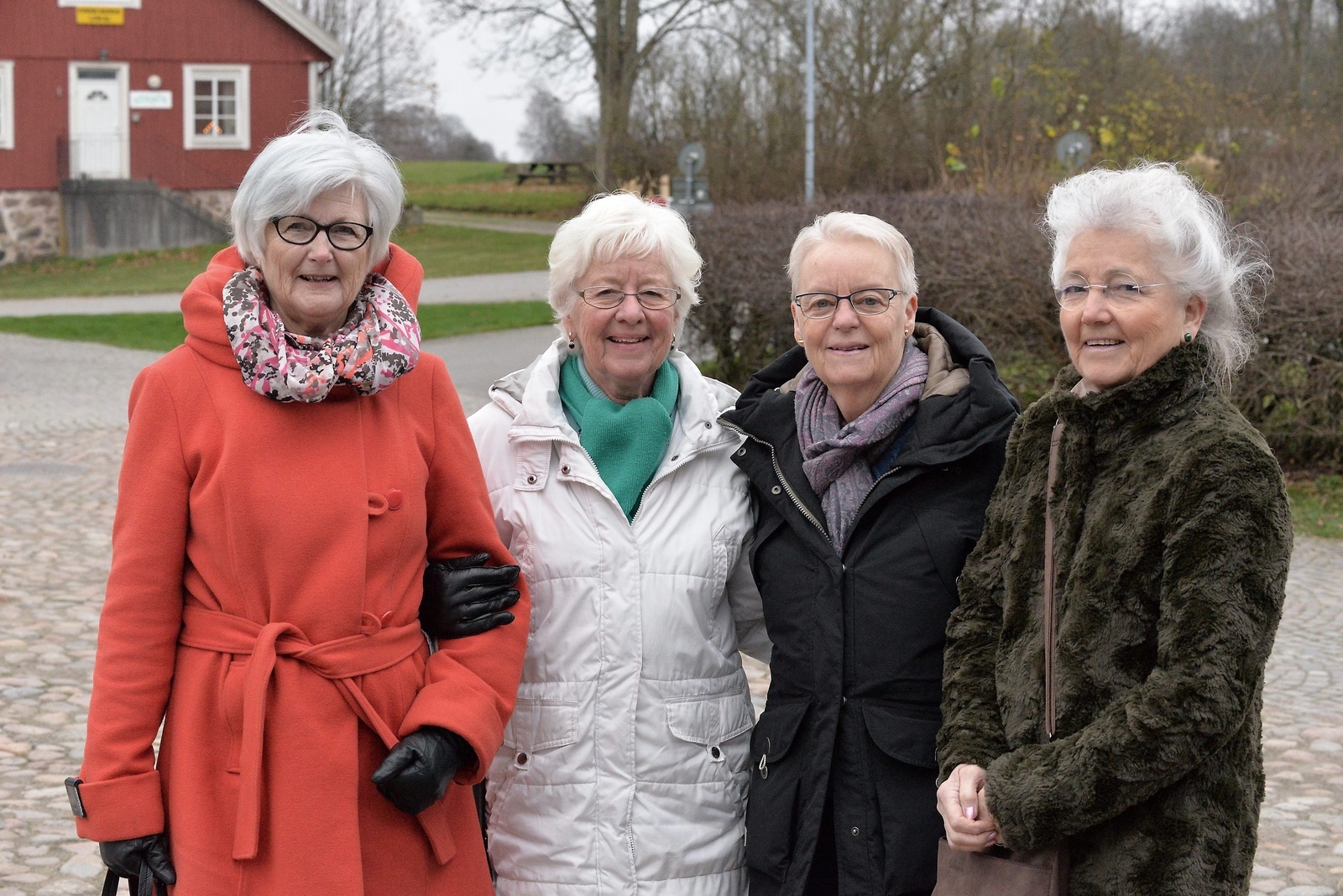 Malmöiterna Agneta Andersson, Christina Rundquist, Inger Persson och Yvonne Thorsheim var på juläventyr i Hässleholm. FOTO: Adrian Ericson