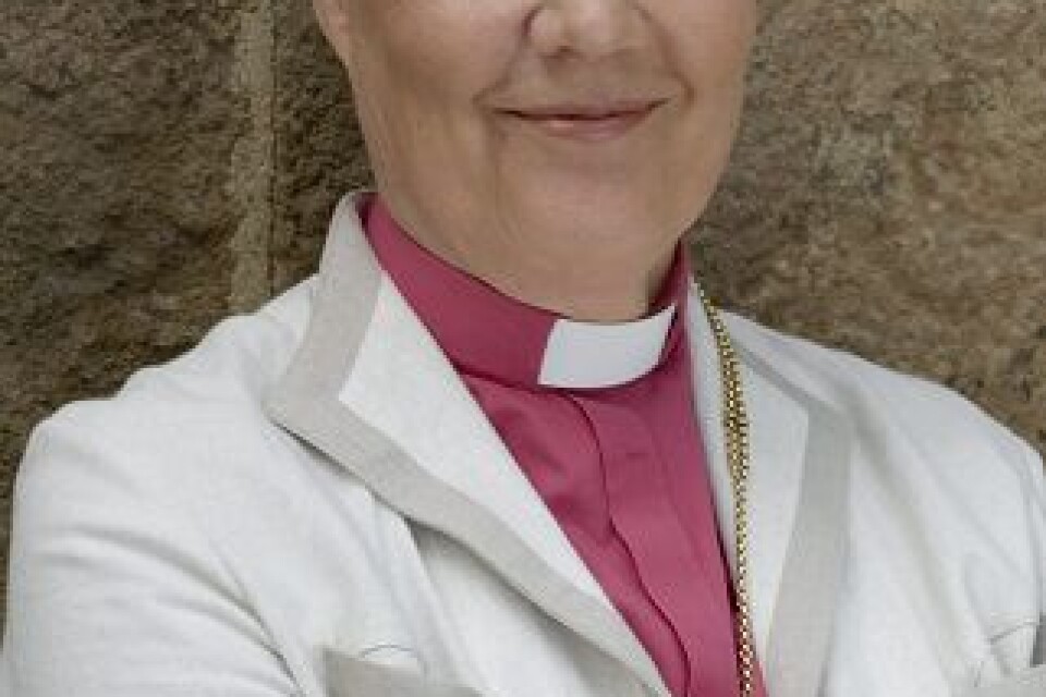 För några veckor sedan lämnade Caroline Krook ifrån sig biskopsstaven efter 40 år i tjänst. Foto: Louise Berg/Stockholms stift