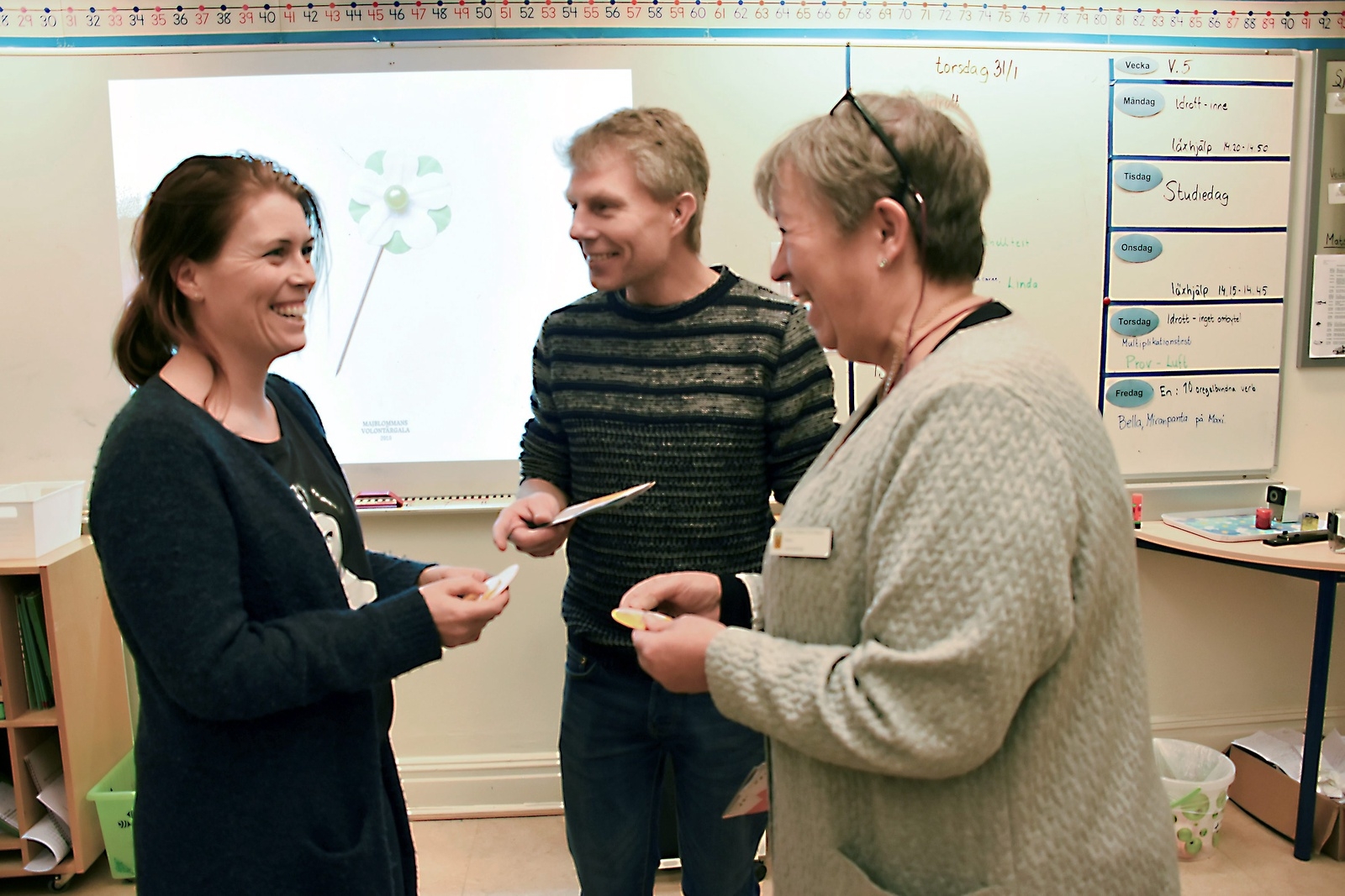 Linda Jenvén är ny volontär. Här tillsammans med ordföranden i Hässleholm Jan Olsson och Rose-Marie Arvidsson.