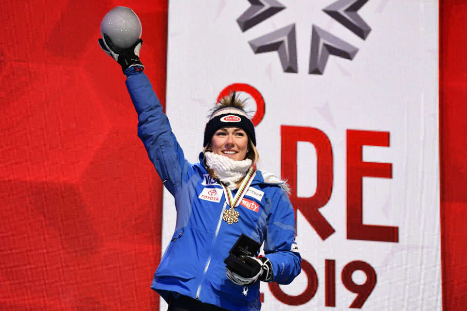 Mikaela Shiffrin med sitt VM-guld i slalom i Åre, hennes fjärde raka guld i grenen.