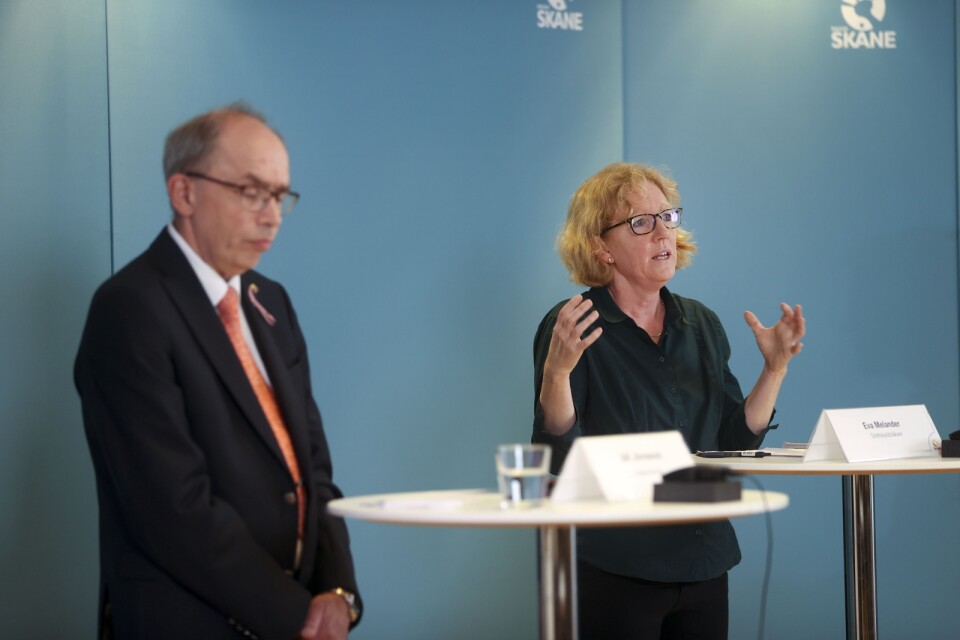 Region Skånes regiondirektör Alf Jönsson och smittskyddsläkaren Eva Melander.