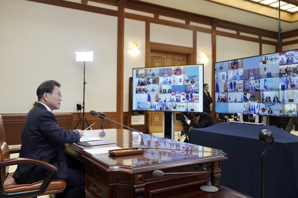 Sydkoreas president Moon Jae-in deltar i ett G20-möte den 26 mars. Arkivbild.
