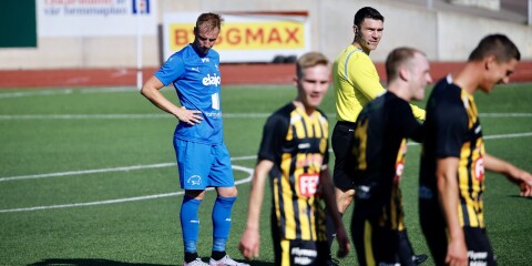 Debaclet: IFK Oskarshamn trillar ur division 3 – tränare Persson lämnar