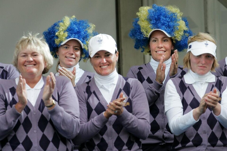 Golfens Solheim Cup - damernas lagmatch mellan Europa och USA - kan avgöras i Sverige 2019. Det är Bro Hof Slott GC utanför Stockholm som visat allmänt intresse av att arrangera evenemanget. Konkurrensen är dock hård, inför onsdagens sammanträde i Lond