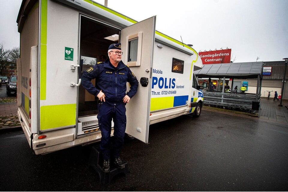 Polisen var på Gamlegården med sitt mobila kontor på fredagen, för att ta emot tips från allmänheten med Göran Svensson.