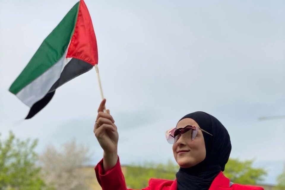 ”Det var ett fredligt sätt att uttrycka sin sorg och förtvivlan över det som händer i Palestina. För min del var det spontant att vara med, jag deltog i bil”, säger Shrouq Alarini om manifestationen under fredagen.
