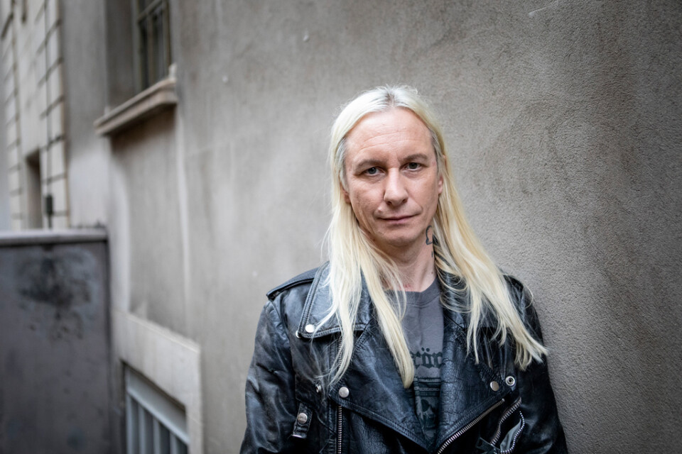 Scenkonstnären Markus Öhrn är ett stort namn ute i Europa, men "The unkown" blir hans första verk på en större scen i Sverige. "The unkown" är en serie om tolv föreställningar som ser olika ut för varje kväll. Ingen vet vad som kommer att hända.