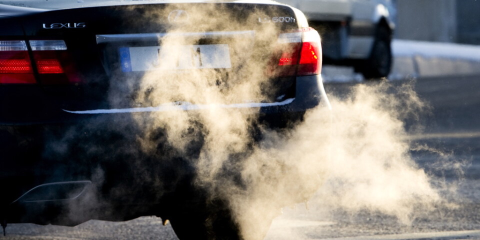 Utsläppen från hushållens personbilar har minskat, enligt siffror från SCB. Arkivbild.