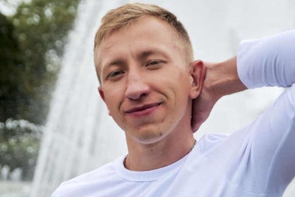 Den belarusiske aktivisten Vitalij Sjisjov hittades död i en park i Kiev under tisdagen.