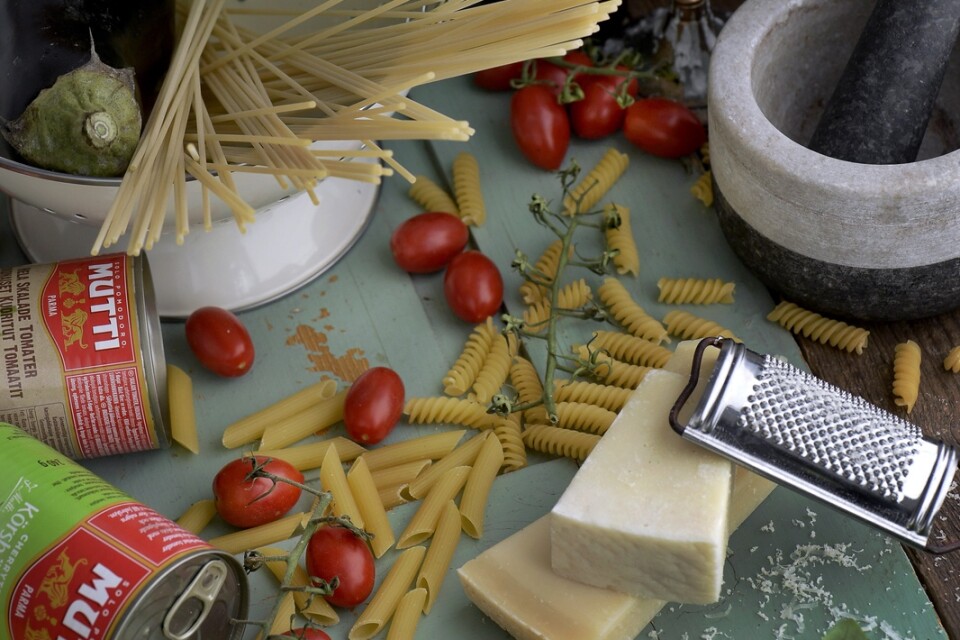 Slå till med italiensk pastaklassiker i kväll. Enkla ingredienser ger mycket smak.