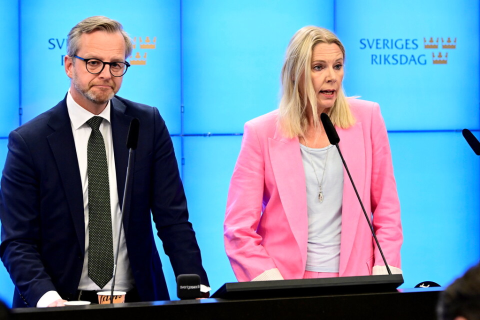 Finansminister Mikael Damberg (S) och finansutskottets ordförande Åsa Westlund (S) höll tidigare i dag pressträff inför budgetdebatten i riksdagen.