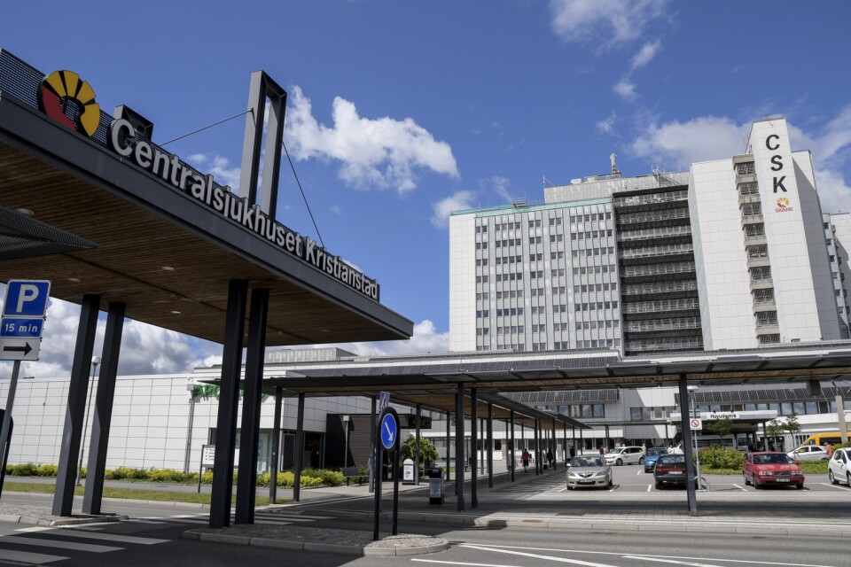 Centralsjukhuset Kristianstad fick 150 skyddsdräkter från det kommunala bostadsbolaget.