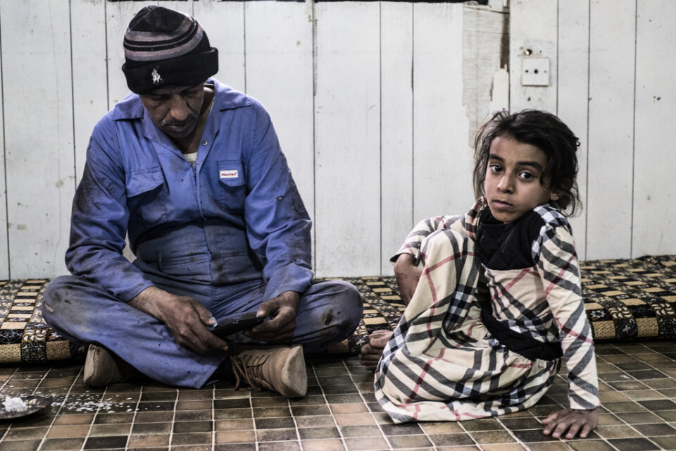 Imad Hamdan Mutlaq har två stumma barn och ville leta tryfflar för att kunna försörja dem.