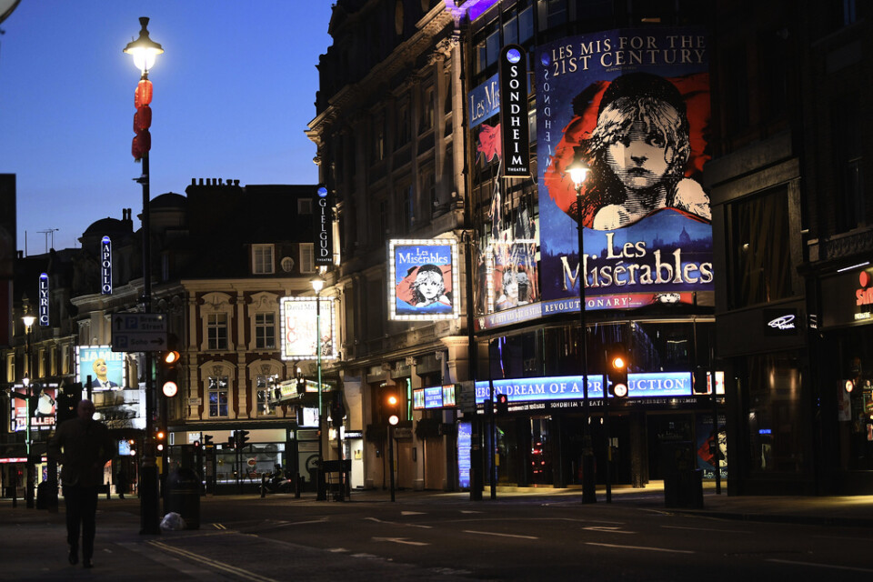 Sondheim Theatre, där "Les Miserables" vanligtvis visas, på teatertäta Shaftesbury Avenue in London. Teatern stängde den 24 mars och kommer att öppnas tidigast 2021.