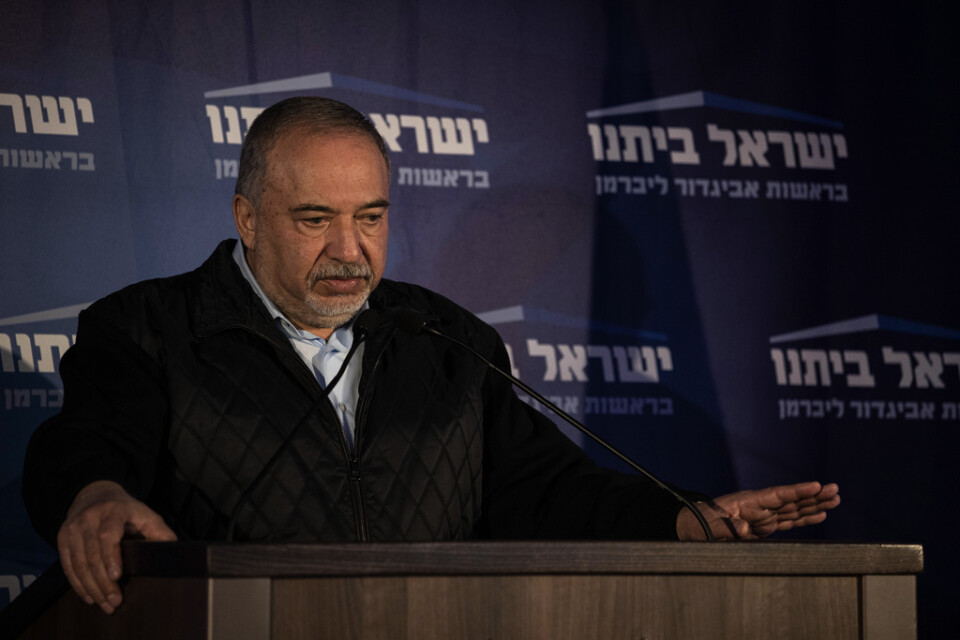 En regering skulle kunna bildas med stöd från partiet Yisrael Beitenu, vars ledare Avigdor Lieberman (bilden) också lovat att fatta ett beslut.