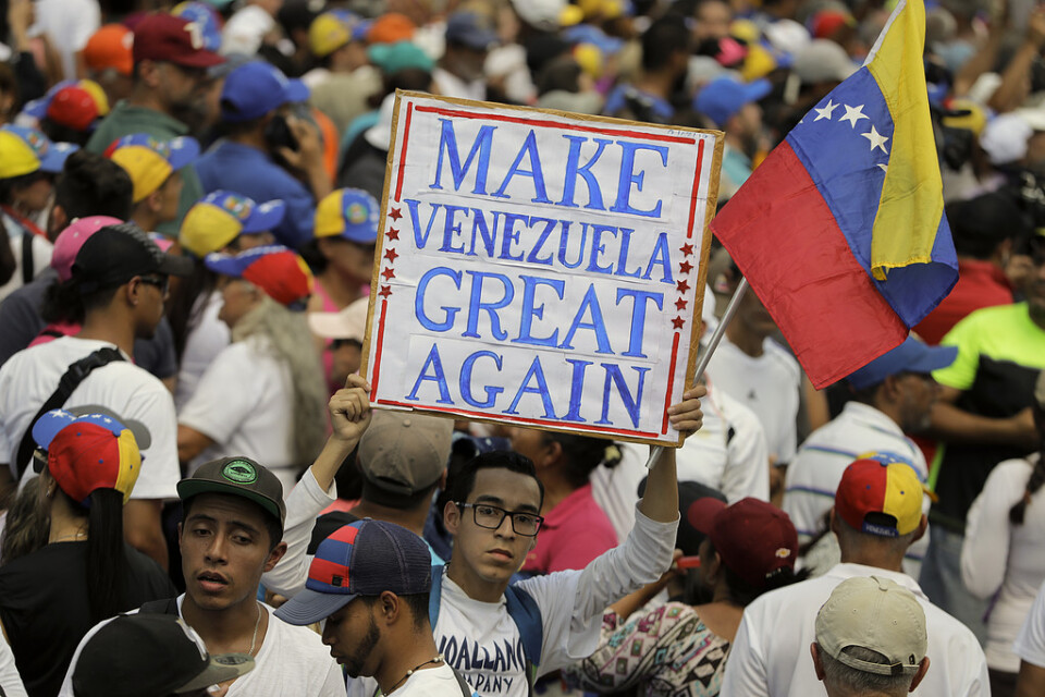 Anhängare till Venezuelas oppositionsledare Juan Guaidó demonstrerade i huvudstaden Caracas.