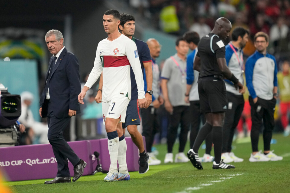 Cristiano Ronaldo, här utbytt i matchen mot Sydkorea, petas i Portugals åttondelsfinal mot Schweiz.