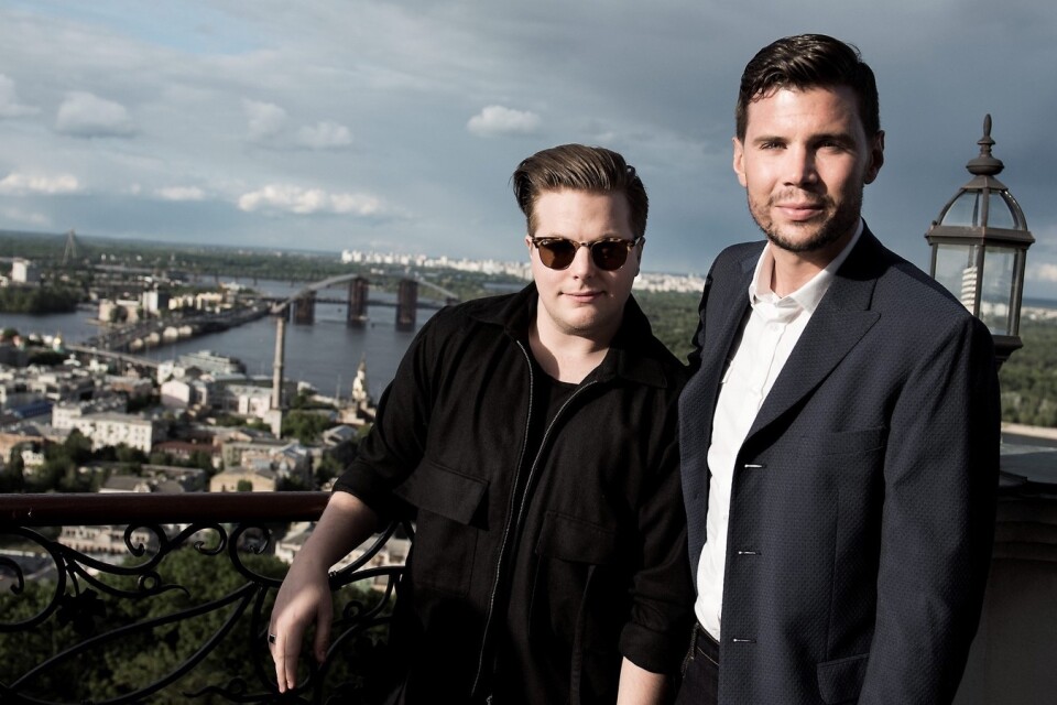 Robin Stjernberg och Robin Bengtsson på plats i Kiev. I kväll gäller det för låten I can’t go on. Foto: Pontus Lundahl/TT