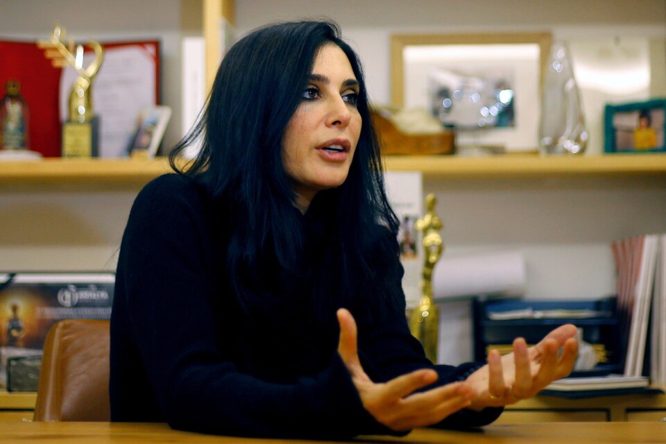 Den libanesiske regissören Nadine Labaki gjorde sin film delvis öppet, delvis i hemlighet med hjälp av personer som vill förändra systemet inifrån. Hon var den enda kvinliga regissören vid årets Oscarsgala med sitt mästerliga neo-realistiska drama.