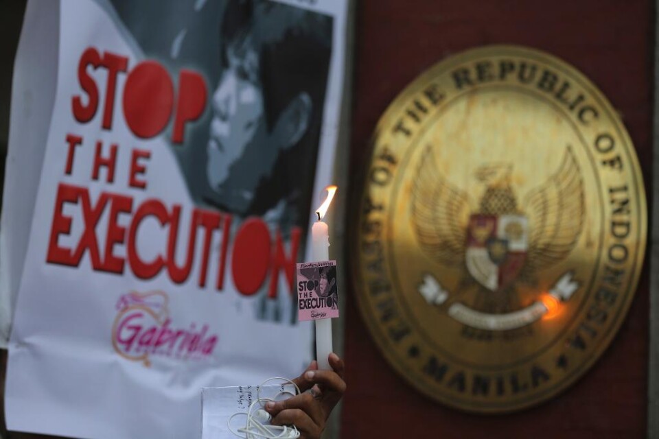 Indonesien viker inte från sitt beslut att avrätta åtta utländska medborgare som dömts till döden för narkotikabrott i landet. - Förberedelserna är klara till 100 procent, säger chefsåklagaren Muhammad Prasetyo till tv-kanalen Metro. De internationella