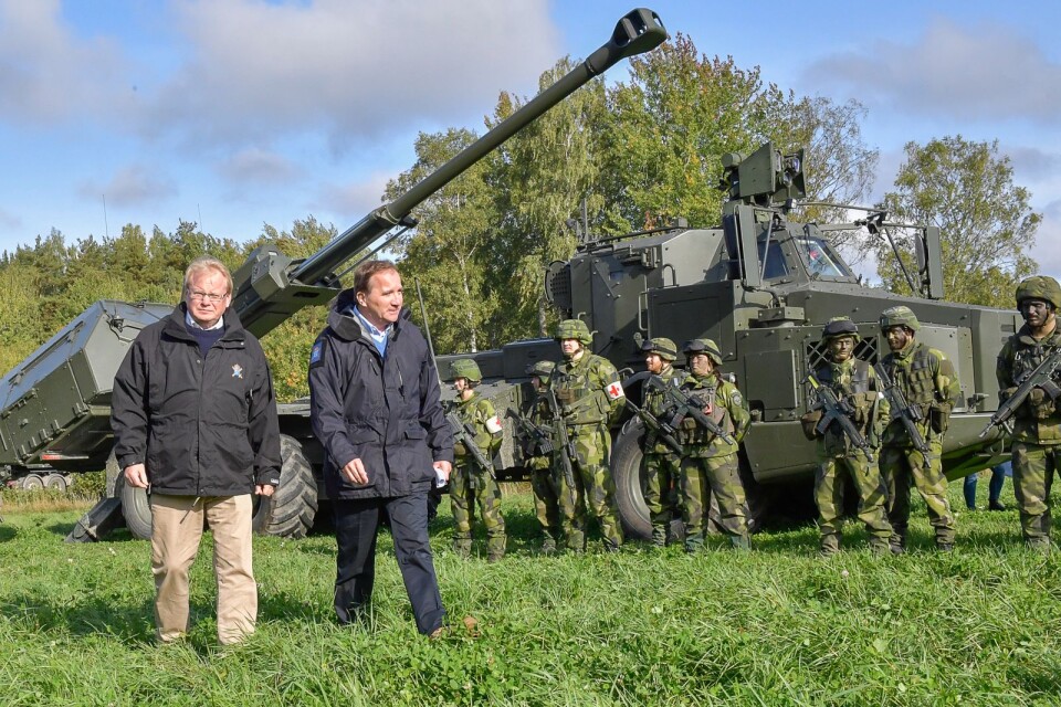 Försvarsminister Peter Hultqvist och statsminister Stefan Löfven.