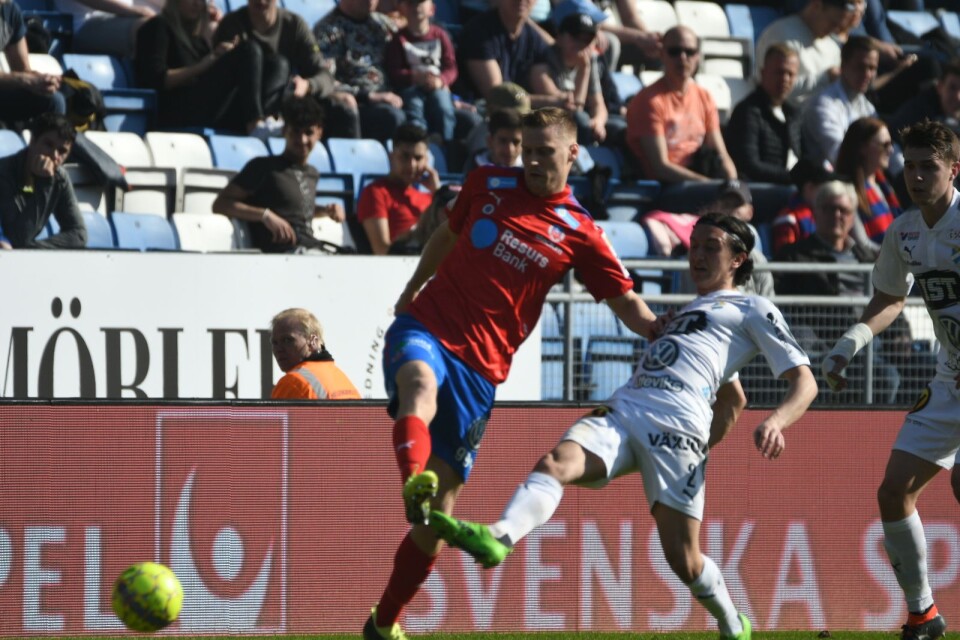 Mattias Pavic spelade mer centralt på mittfältet än normalt i bortamatchen mot Helsingborg.