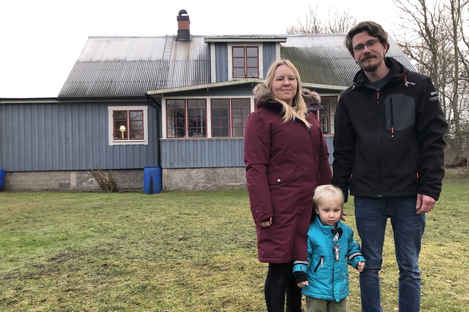 Sandra Wennerholm och Rickard Karlsson flyttade till Öland i september från Bollebygds kommun utanför Göteborg tillsammans med sin treårige son Melker.