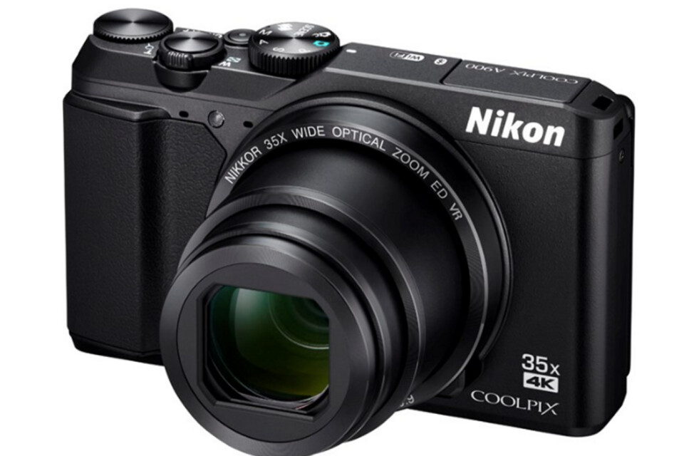 Kompaktkamera, Nikon Coolpix A900 ( bakbelyst CMOS-sensor med 20,3 megapixlar samt 4K/UHD), Allfoto, 3 995 kr.