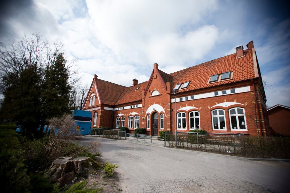 Skribenten föreslår ett samarbete mellan Västra Alstads skola och Pilens Montessoriskola.
