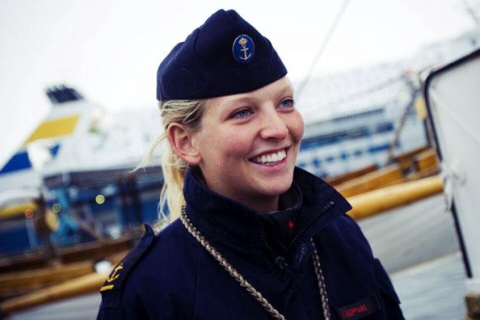 Malin Ericsson är tredjeskeppare på Falken. "Jag har inga släktingar som har varit sjömän och jag har ingen anknytning till havet. Jag kommer från en inlandsstad", säger hon.