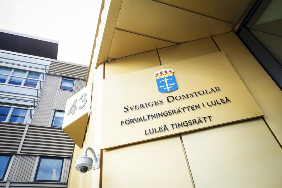 En 29-årig man i Luleå döms till fängelse efter att ha hotat en butiksanställd med slangbella. Arkivbild.
