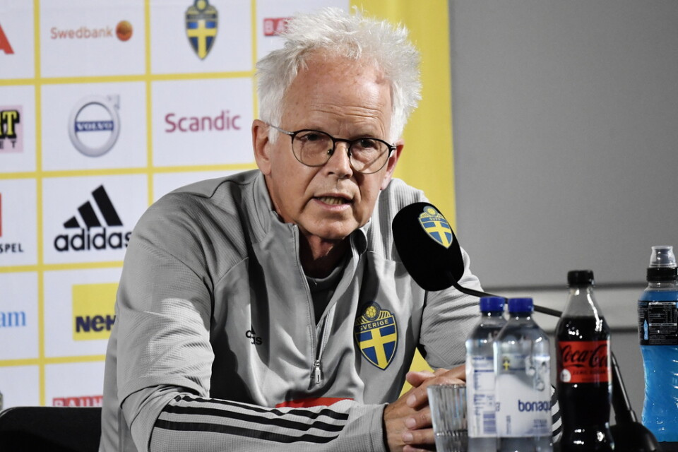 Landslagsläkaren Anders Valentin har arbetat med det svenska A-landslaget i 25 år, och dessförinnan med U-21-landslaget i 5 år. Här vid en pressträff inför EM 2021.