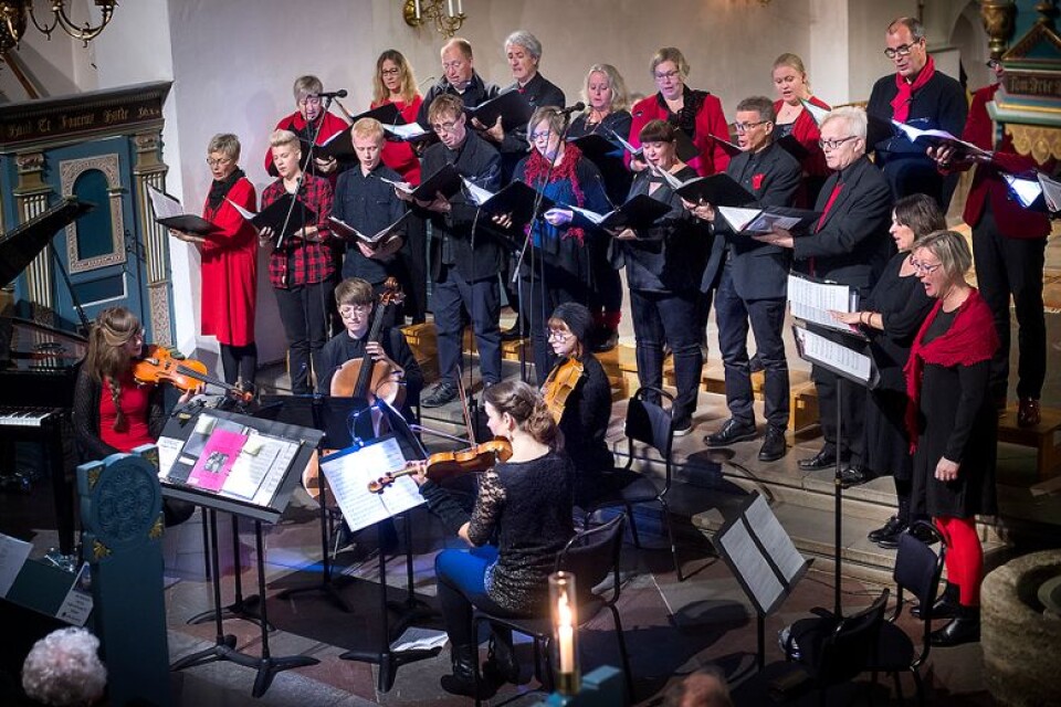 Lions årliga julkonsert fyllde kyrkan i Åhus.