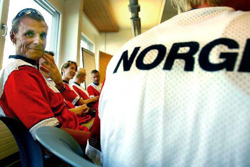 Norge är Sveriges värsta motståndare i VM. Norge som har förstärkt med en svensk förbundskapten, Anders Gärderud.