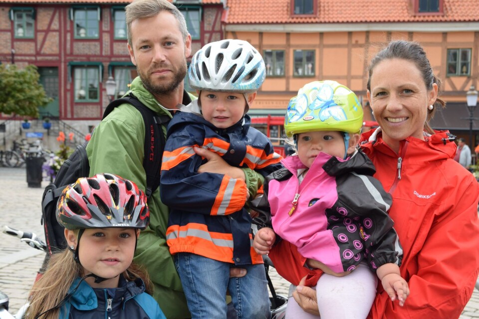 John och Ellen Lillvall och deras tre barn är från Göteborg: ”Vi ska cykelsemestra i en vecka och besöka Sandhammaren, Simrishamn, Kivik och Tomelilla innan vi avslutar i Ystad igen”.