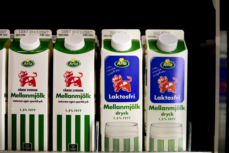 Arla har fått kritik för att de påstått att den ekologiska mjölken har "netto noll klimatavtryck”.