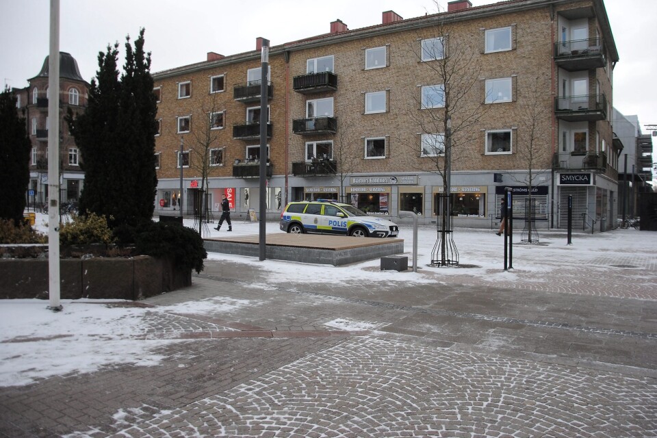 På onsdagen inleddes rättegången mot 19-åringen som misstänks för mordförsöket på Stortorget. foto: carl-johan bauler/arkiv