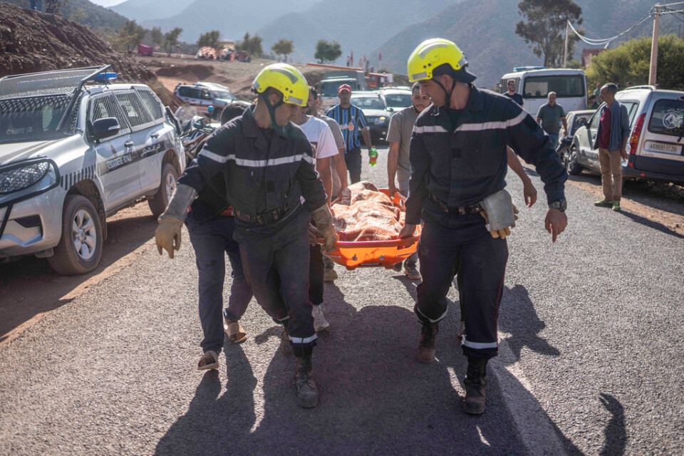 Kampen att hitta överlevande pågår fortfarande i jordbävningsdrabbade Marocko.